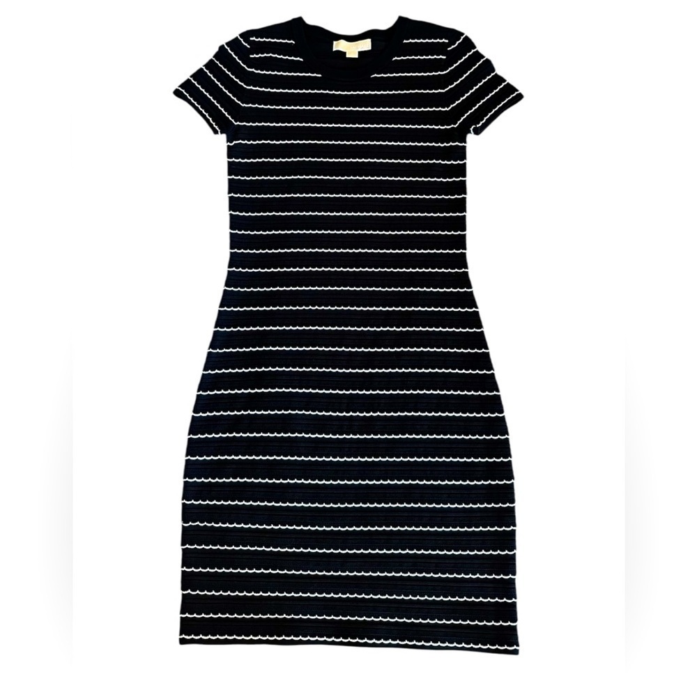 MICHAEL MICHAEL KORS Navy
Ruffled Stripe Stretch-Viscose Dress Size Small